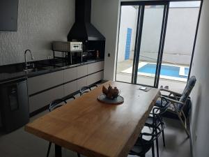 Casa no Condomínio Nova Higienópolis