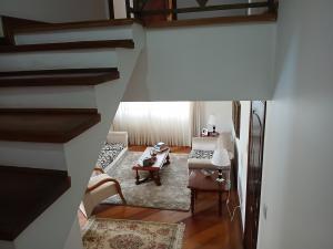 Casa no Condomínio Nova Higienópolis