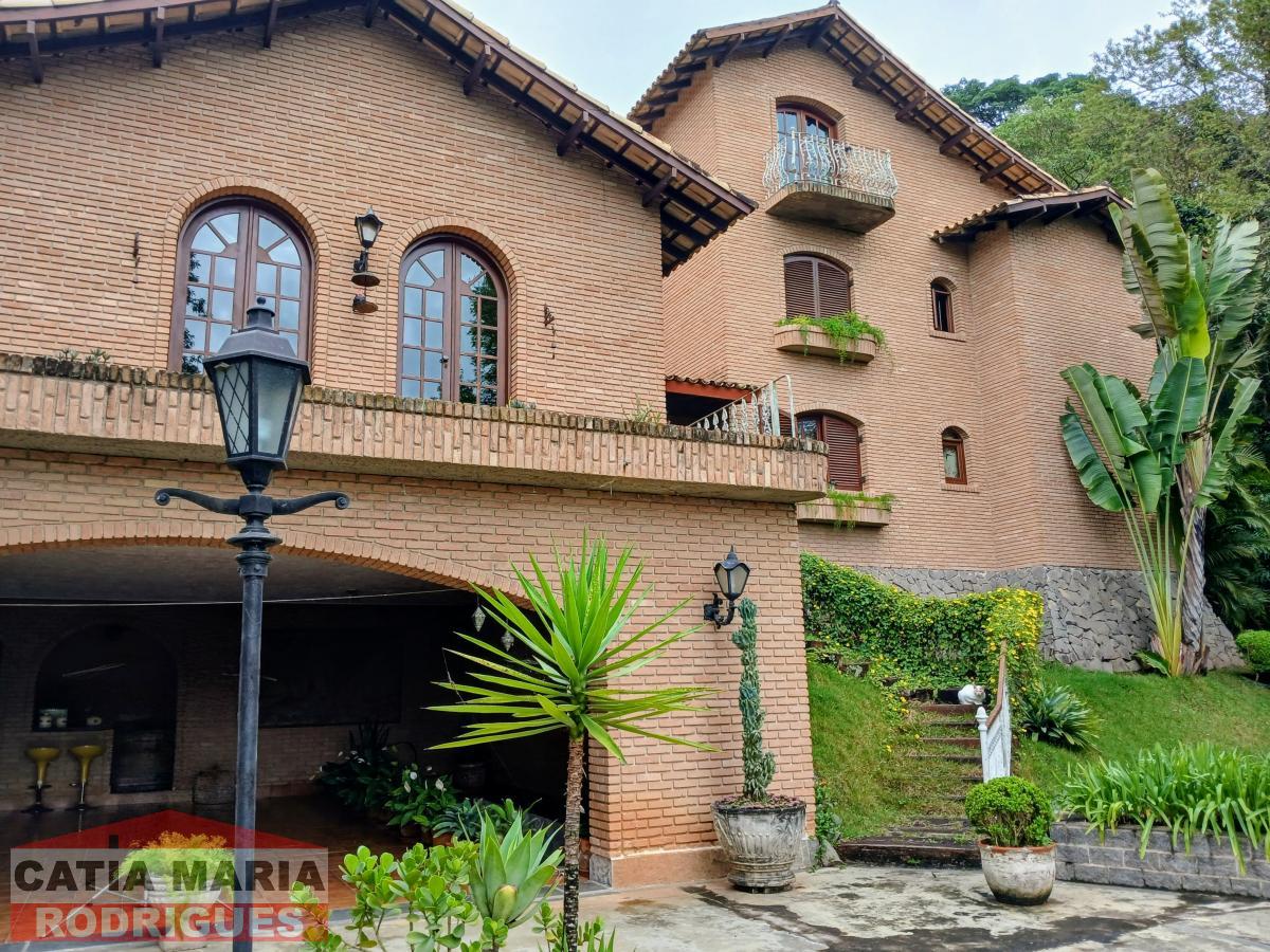 Casa no Condomínio Forest Hills Casa no Condomínio Forest Hills